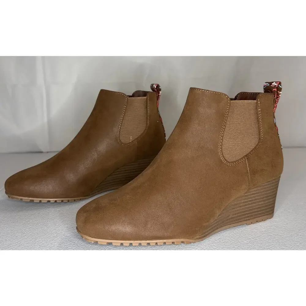 The Pioneer Woman Women's Wedge Bootie Shoes 8.5 Brown